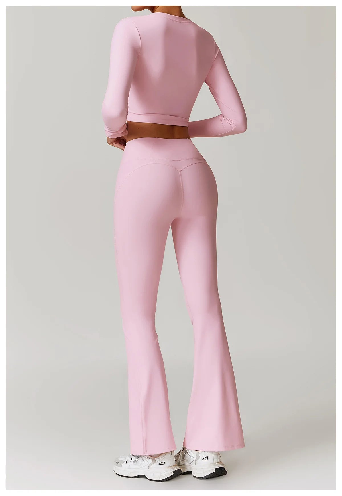 2-teiligen Holiday Vibe Gym Set Flared Leggings mit Long-Sleeve Crop Top