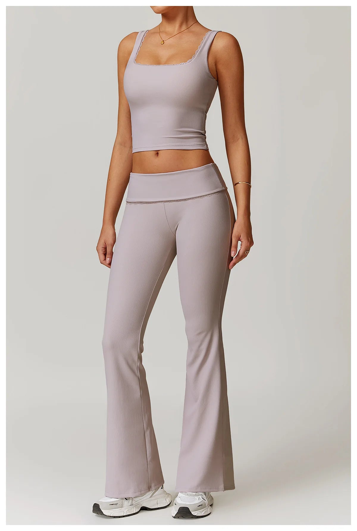 2-Teiligen Ribbed Gym Set mit Crop-top