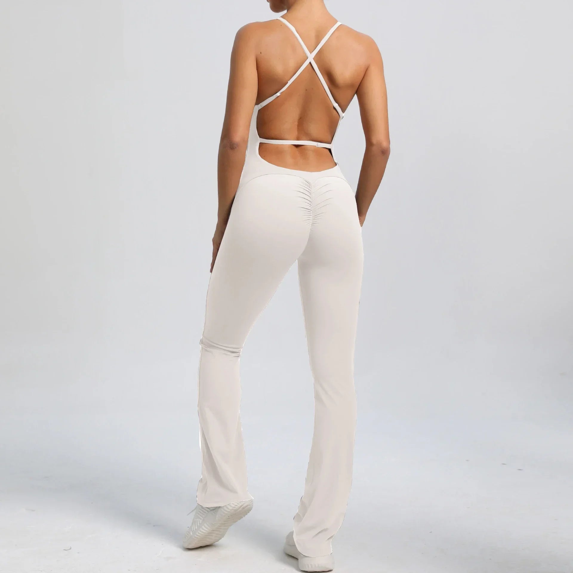 1-teiliger Rückenfreier Flared Fitness Jumpsuit