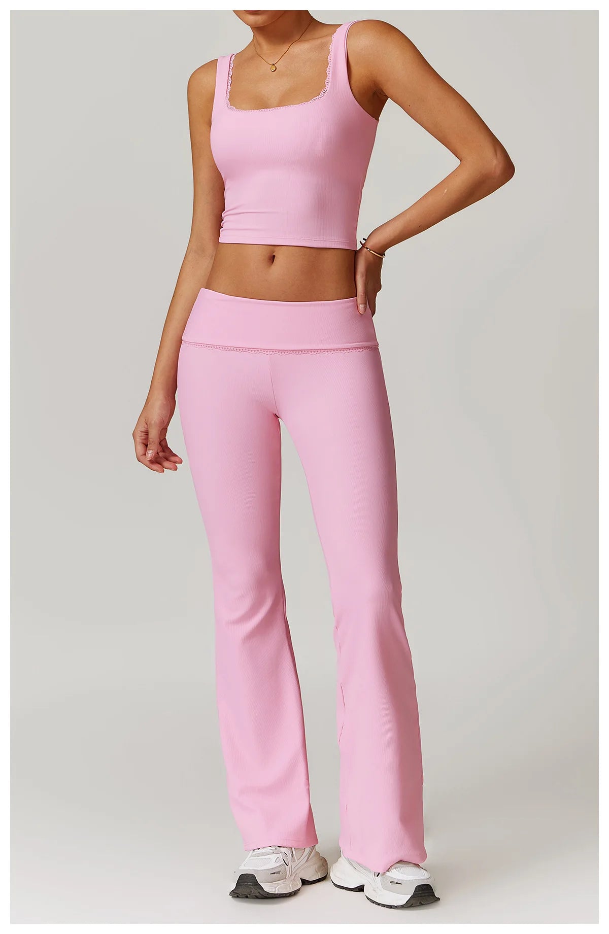 2-Teiligen Ribbed Gym Set mit Crop-top