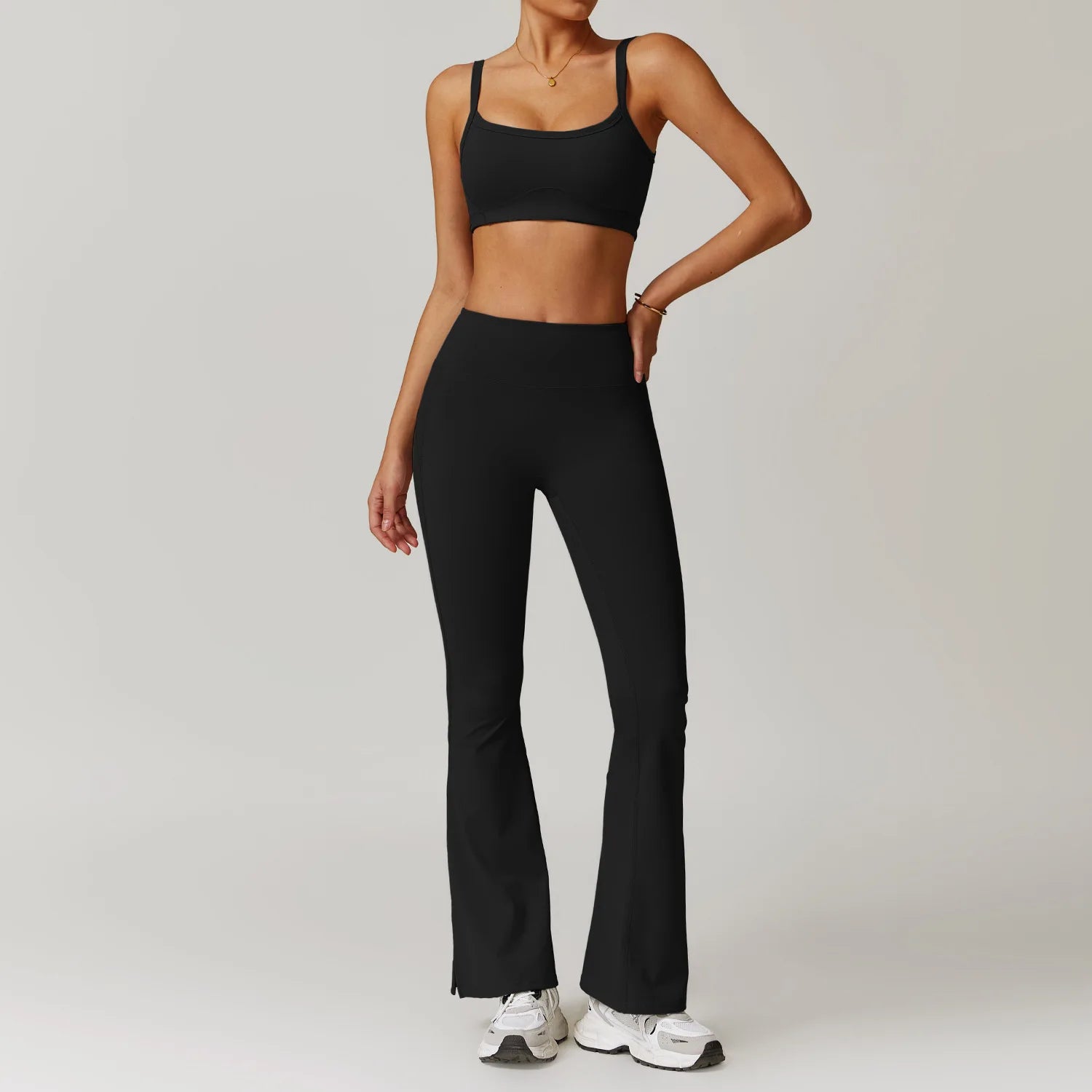 2-teiligen Gym Set Flared Leggings mit Sport-BH