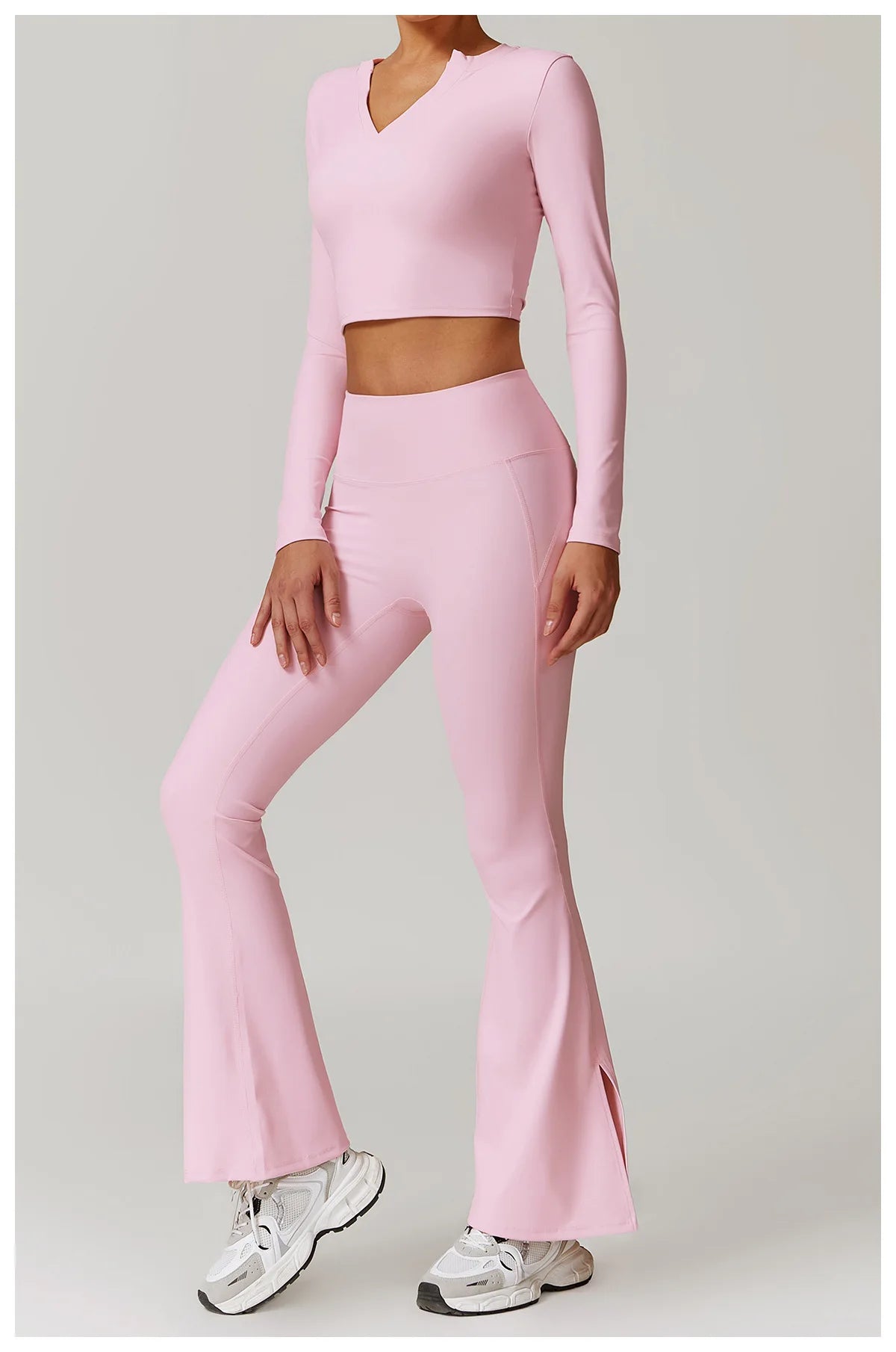 2-teiligen Holiday Vibe Gym Set Flared Leggings mit Long-Sleeve Crop Top
