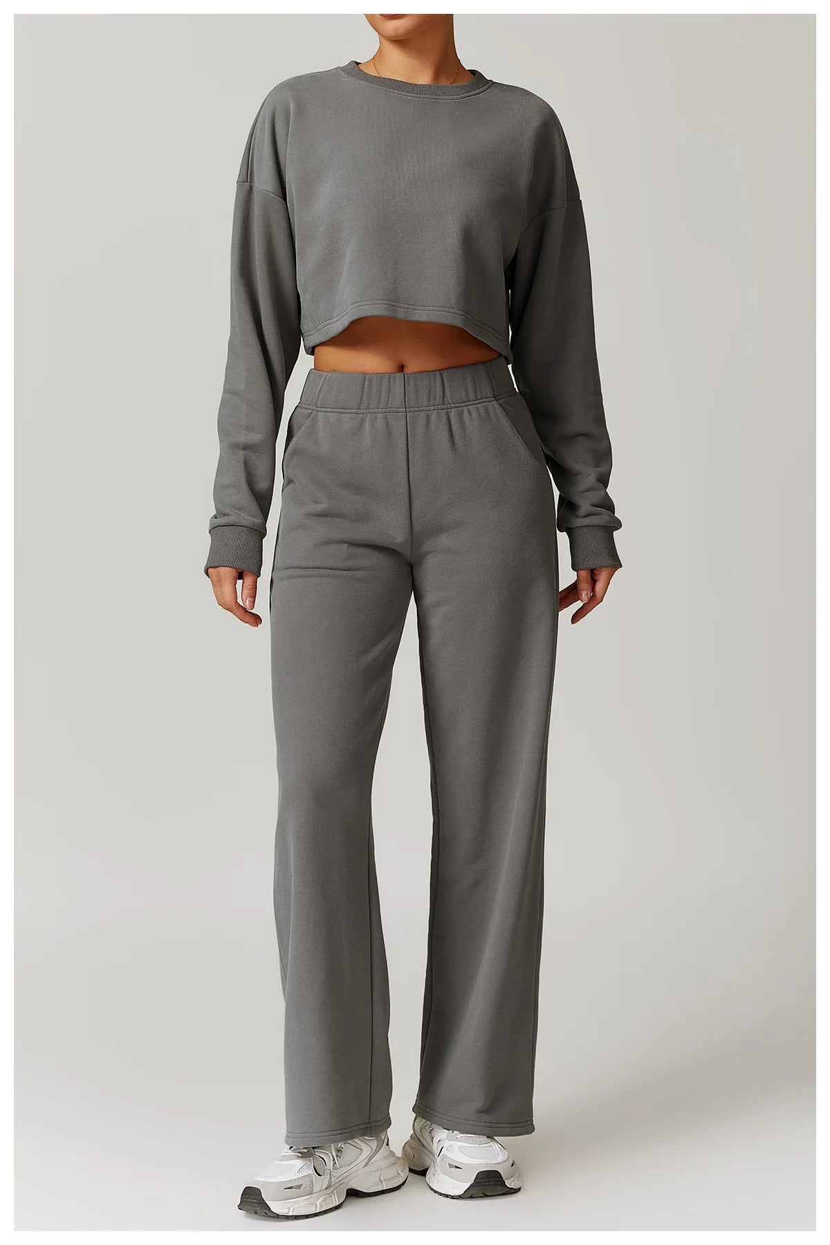 2-teiligen Gym Set Sweatpants mit Sweatshirt