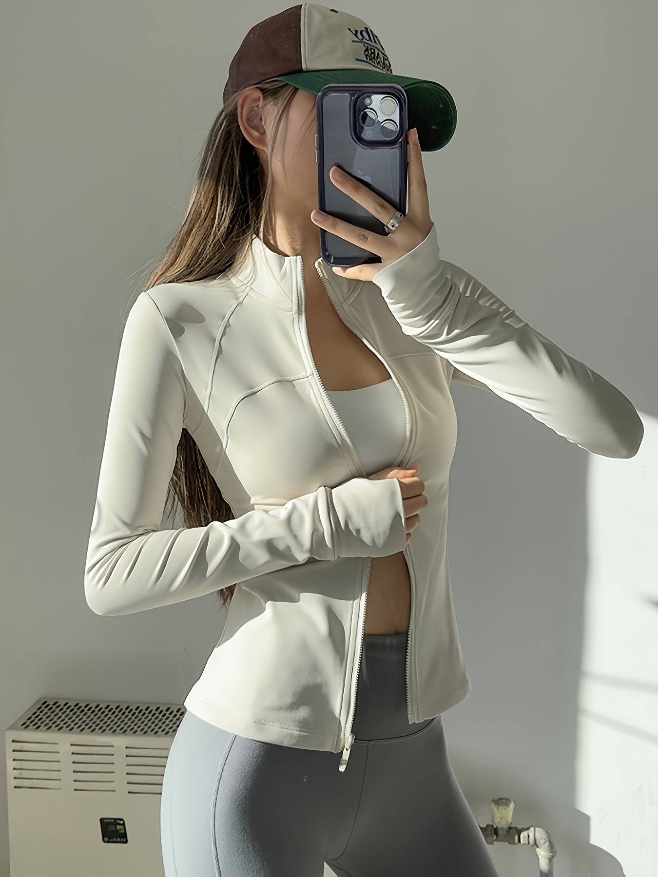 Fleecegefütterte Sportjacke mit Stehkragen