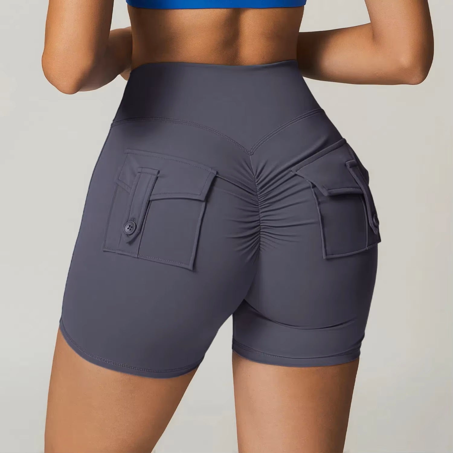Taschen Scrunch-Po-Shorts