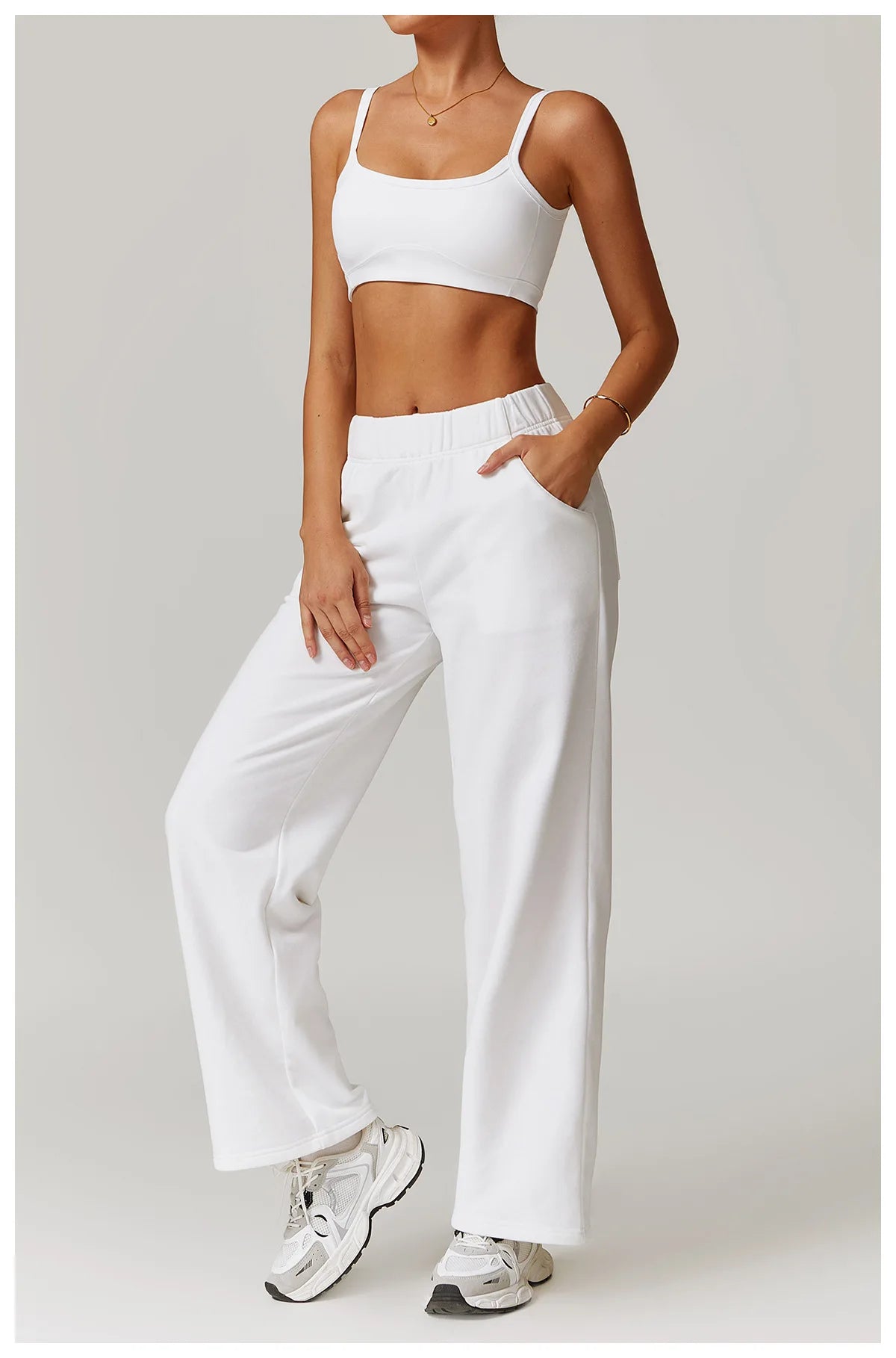 2-teiligen Gym Set Sweatpants mit Sport-BH