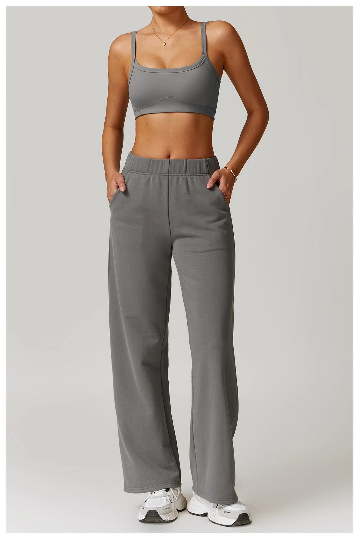 2-teiligen Gym Set Sweatpants mit Sport-BH